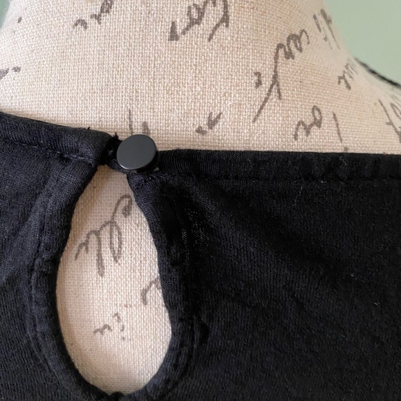 Women’s Black LOFT Tank Top Size Medium - Picture 4 of 6